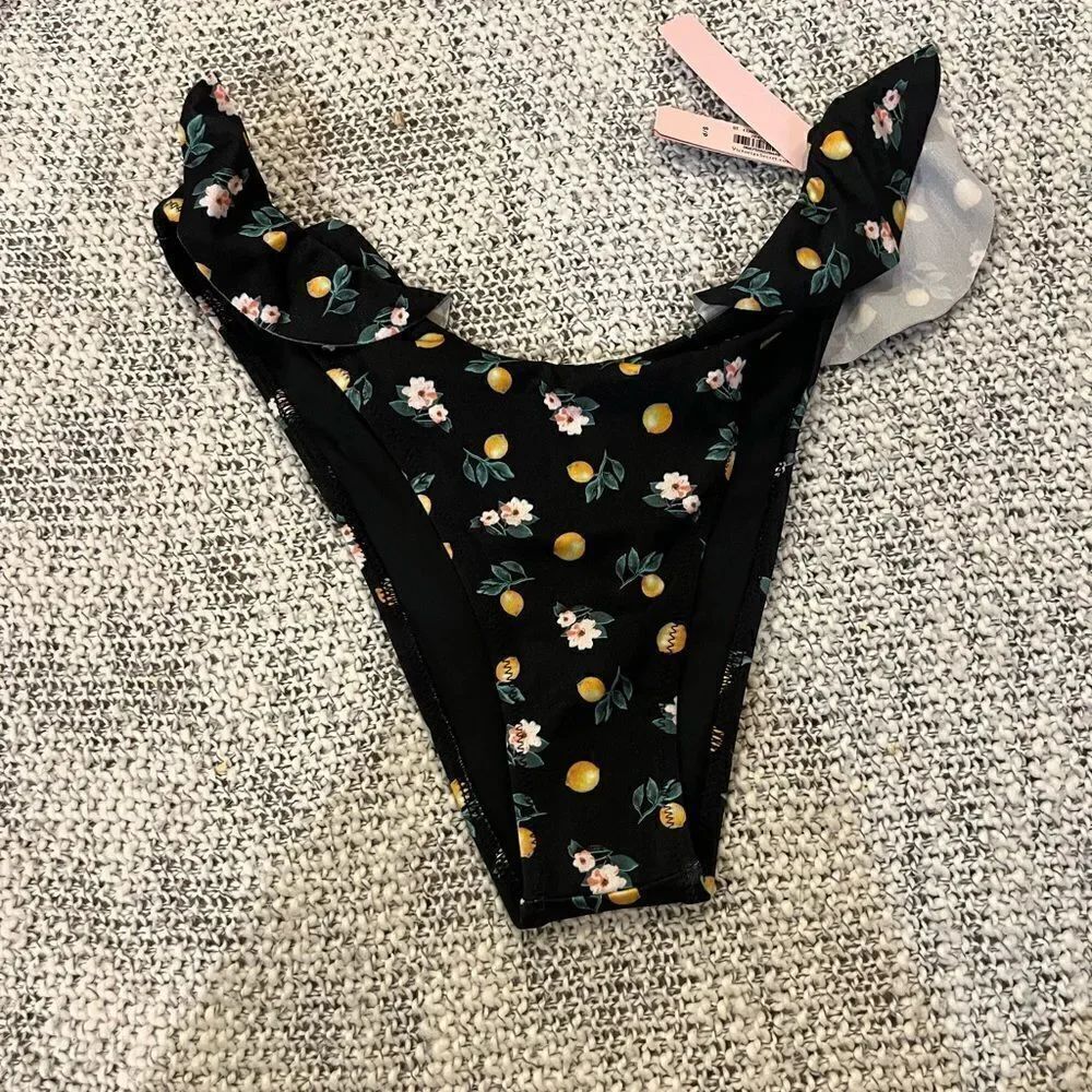 NWT Victoria’s Secret swim bottoms